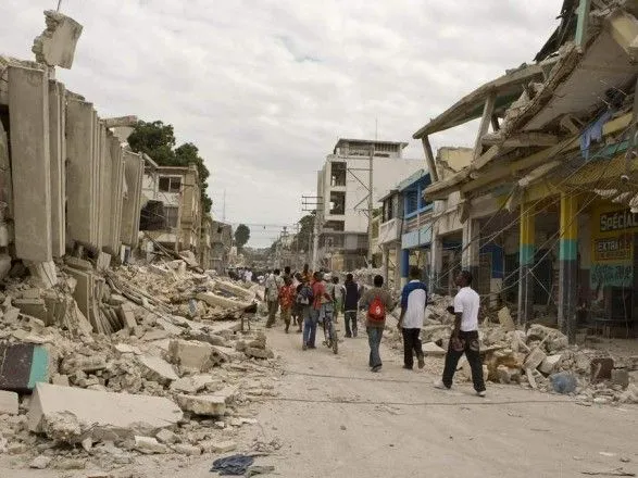 Землетрясение на Гаити: более 100 человек пострадали