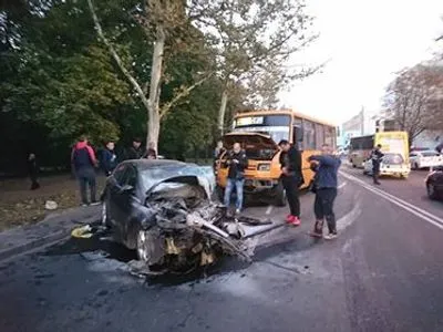 В Одесі не розминулися чотири автомобілі: є постраждалі