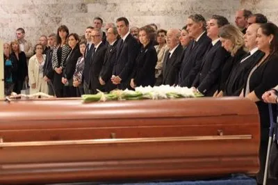 В Барселоне похоронили оперную певицу Монсеррат Кабалье