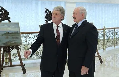 Лукашенко поскаржився на потік зброї до Білорусі з України