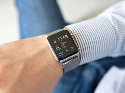 Нові Apple Watch у Австралії "зламалися" через перехід на літній час