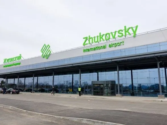 В аеропорту під Москвою зіткнулися два пасажирські літаки