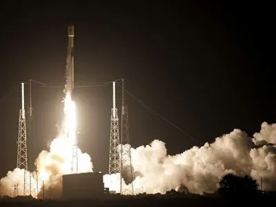 SpaceX повідомила про виведення в космос аргентинського супутника і повернення ступеня ракети
