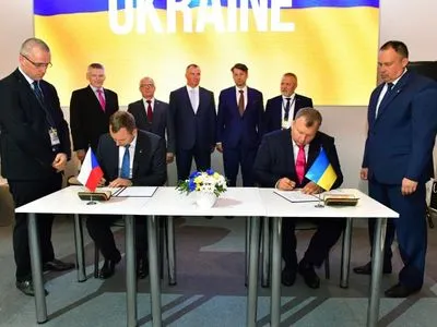 “Укроборонпром” і чеська компанія спільно розроблятимуть вироби для бронетехніки