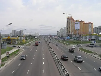 На 17 улицах Киева разрешили скорость движения до 80 км/ч
