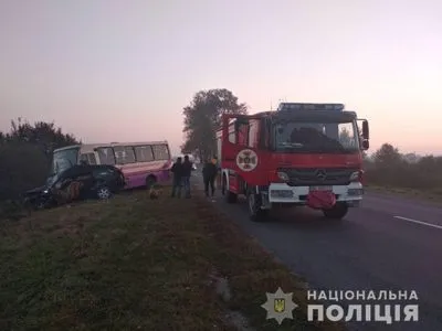 На Львівщині автобус із пасажирами потрапив у ДТП