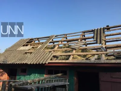 Сорванные крыши и разрушенные дома: как выглядит Августовка после взрывов на арсенале