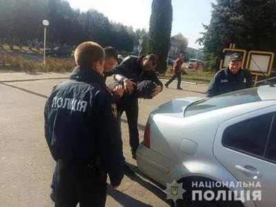 Полиция задержала банду за нападение на семью священника в Черниговской области