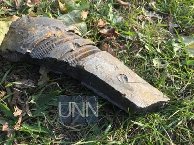 Вокруг арсенала под Ичней нашли 430 боеприпасов