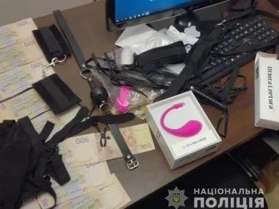 Во Львове правоохранители пресекли деятельность сети порностудий