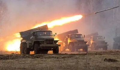 СЦКК: на Донбасі бойовики з порушенням лінії відведення розмістили “Гради”