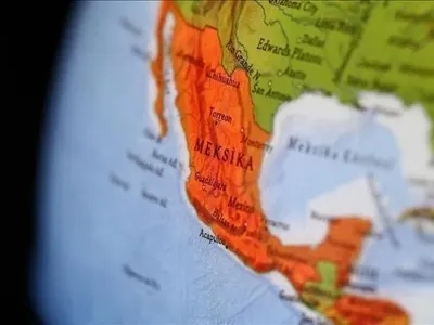 В Мексике обрушился торговый центр: 7 человек погибло