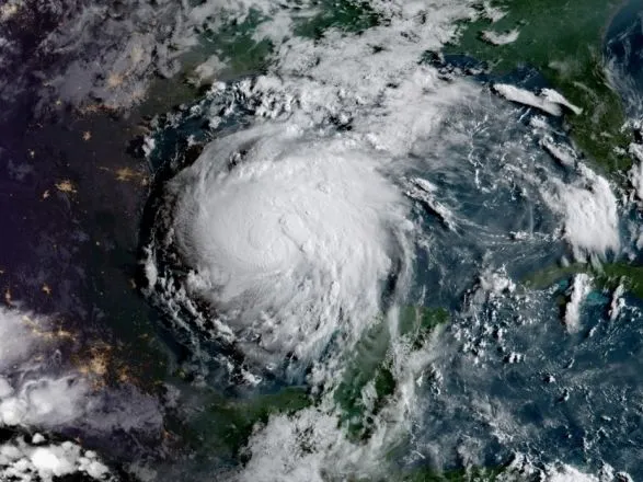 Ураган "Майкл" нанес значительный ущерб военной авиабазе в США