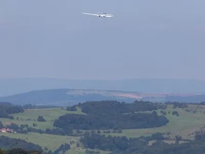 У Німеччині літак при спробі посадки збив насмерть трьох людей