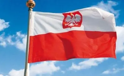 Польща хоче підняти питання щодо депортованої українки в НАТО