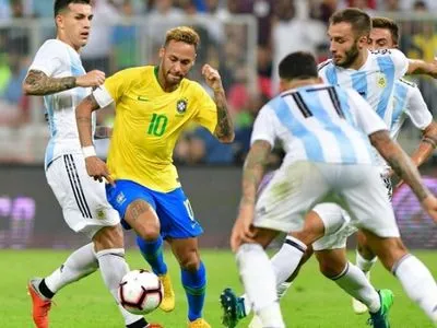 Бразилия минимально победила Аргентину в матче топ-сборных мира