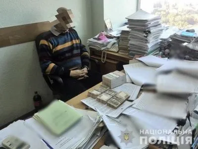 Киевского эксперта по строительству подозревают во взятке в сумме 650 тысяч гривен