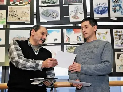 Украинец получил приз жюри на фестивале карикатур в Косово