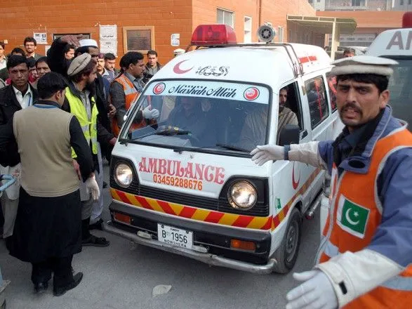 В результате столкновения двух автобусов в Пакистане погибли 19 человек