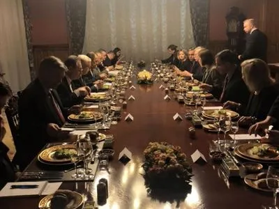 Лавров запросив помічника Трампа на робочий обід