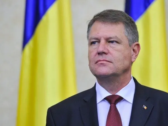 prezident-rumuniyi-perenis-operatsiyu