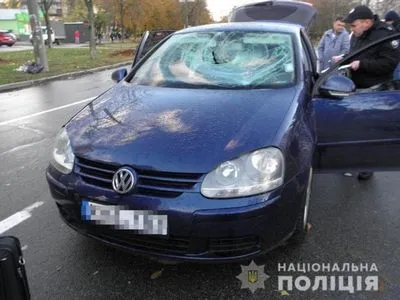 В Киеве из машины похитили около 800 тысяч гривен