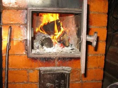 Понад тисячу українських шкіл працюють на пічному опаленні