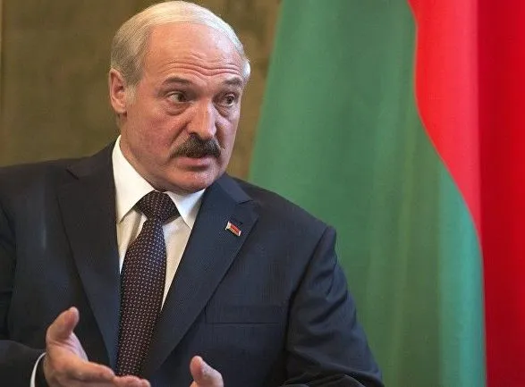Лукашенко запевнив, що білоруси ніколи не приїдуть в Україну на танках