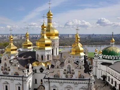 Филарет уверен, что все лавры перейдут к украинской церкви без насилия