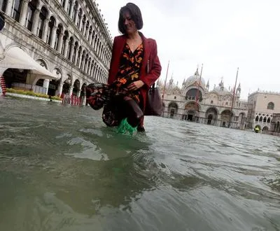 В Италии из-за непогоды погибли четыре человека, Венецию затопило на 75%