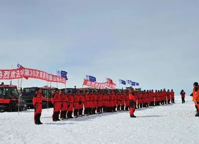 Китай планує побудувати перший регулярний аеропорт в Антарктиді