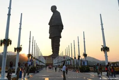 В Індії відкрили найвищу в світі статую