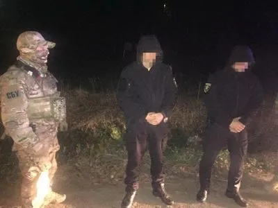 На Буковине пойманы на взятке полицейские устроили гонки, убегая от СБУ