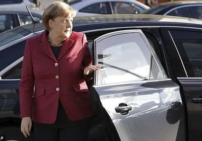 Забуксовал "нормандский формат": эксперт назвал причины визита Меркель в Украину