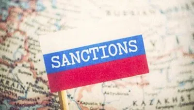Россия ввела экономические санкции против 322 украинцев