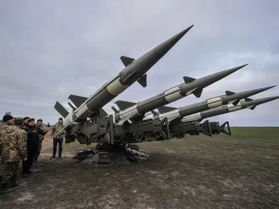 Турчинов оценил боеготовность системы украинской противовоздушной обороны