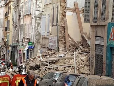 Появилось видео с места обвала домов в Марселе