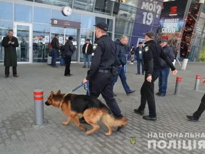 В аэропорту "Львов" усилили охрану