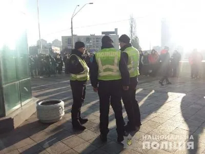 Полиция усилила охрану правительственного квартала