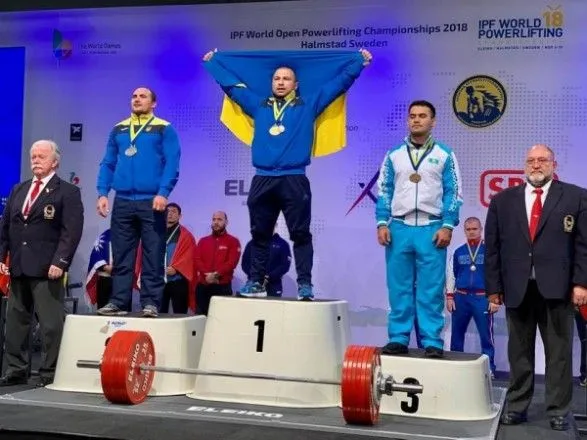 Троє українців стали чемпіонами світу з пауерліфтингу