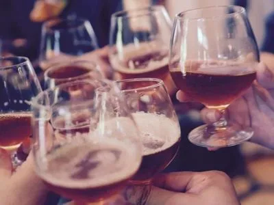 Ученые рассказали, сколько алкоголя можно пить в неделю