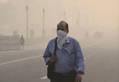 Токсический смог окутал индийскую столицу Нью-Дели