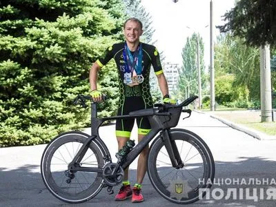 Украинский полицейский стал победителем спортивных соревнований "IRONMAN"