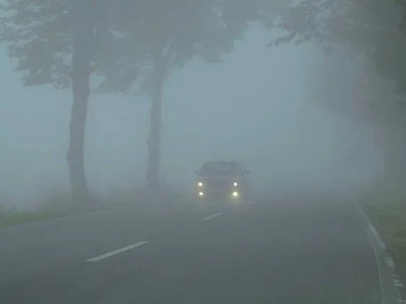 Київ у тумані: видимість на дорогах 200-500 м