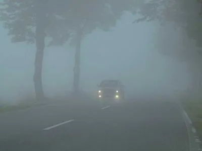 Київ у тумані: видимість на дорогах 200-500 м