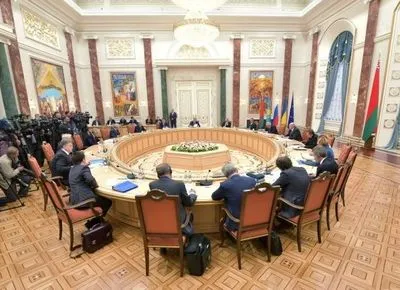 Україна вимагає скликати ТКГ через “вибори” в ОРДЛО