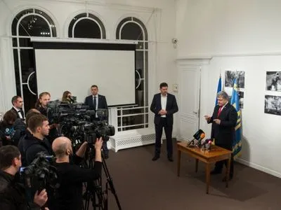 Порошенко доручив МЗС підняти питання невизнання "виборів" на окупованій частині Донбасу в рамках ЄС, ООН і G7