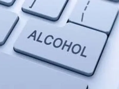 В Беларуси могут позволить онлайн-продажу алкоголя и сигарет