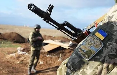 Бойовики сьогодні тричі обстріляли українських військових