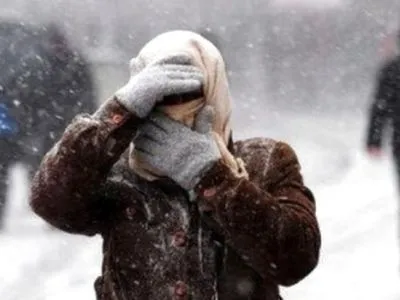 Украинцы завтра будут мерзнуть: синоптики обещают мороз и ветер